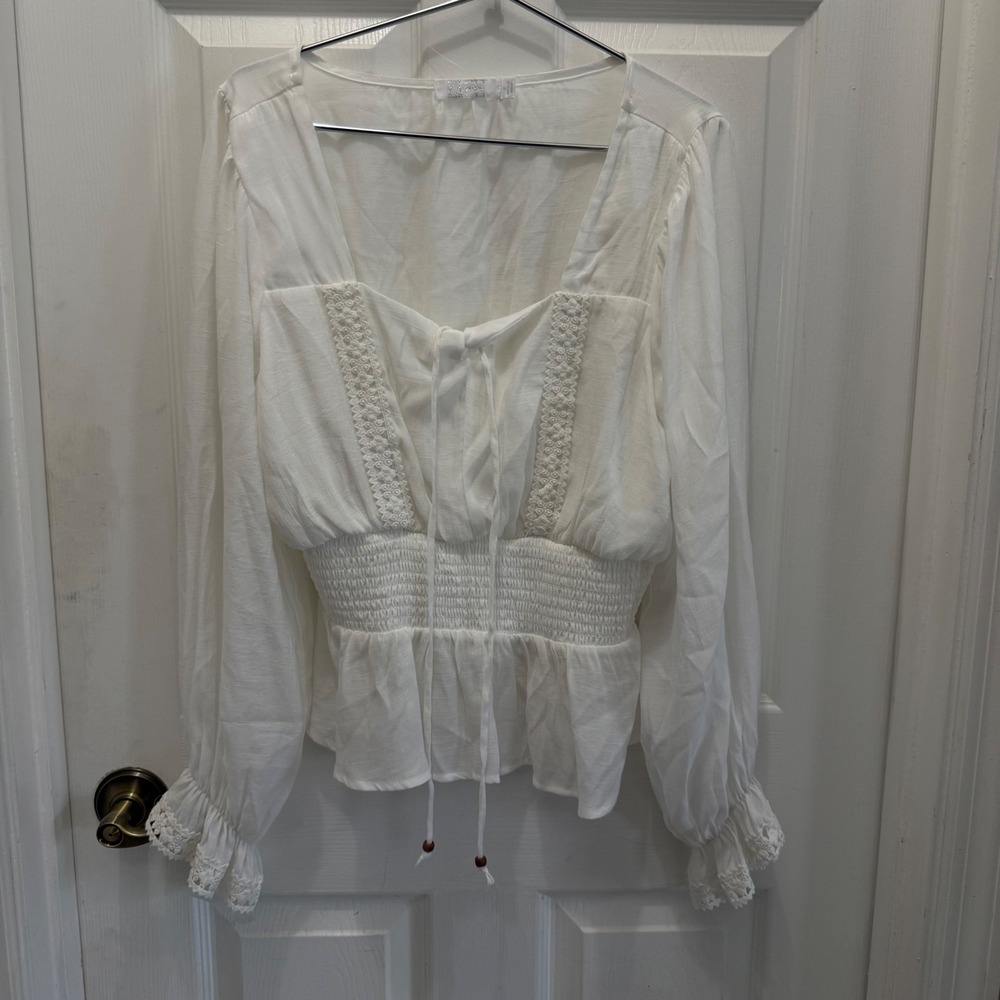 NWT White Ruffle Blouse - Picture 2 of 4
